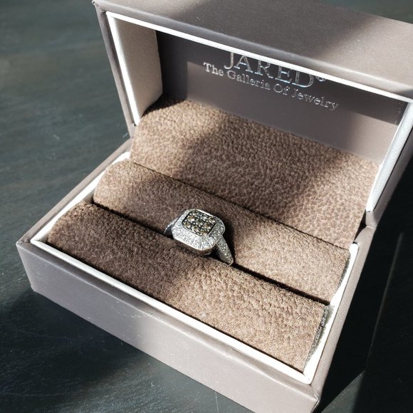 Le Vian 14K White Gold 1/2 Carat t.w. Diamond Ring - Picture 3 of 9